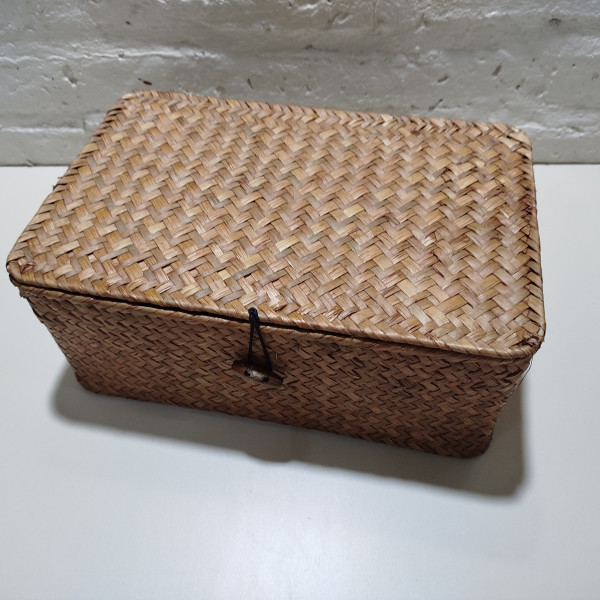 CESTA CON TAPA RECTANGULR 29X19X12