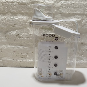 contenedor con pico vertedor acrilico con tapa medidora 2500ml