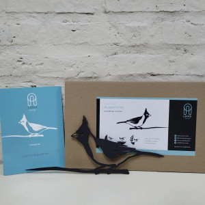 pajaro metal negro cardenal