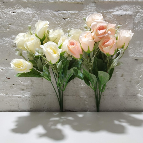 RAMO X 10 PIMPOLLOS ROSA CON HOJAS 30CM
