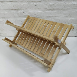 secaplatos plegable de bambu
