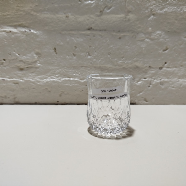 VASITO LICOR LABRADO 4x6CM