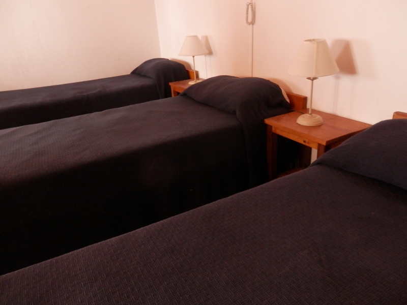 HABITACION 5 PERSONAS, Hotel Salta, venado tuerto 