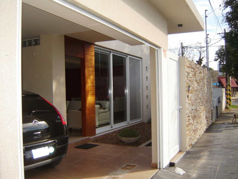 VIVIENDA UNIFAMILIAR, LJUBICH - POLIOTTO ARQUITECTOS, venado tuerto