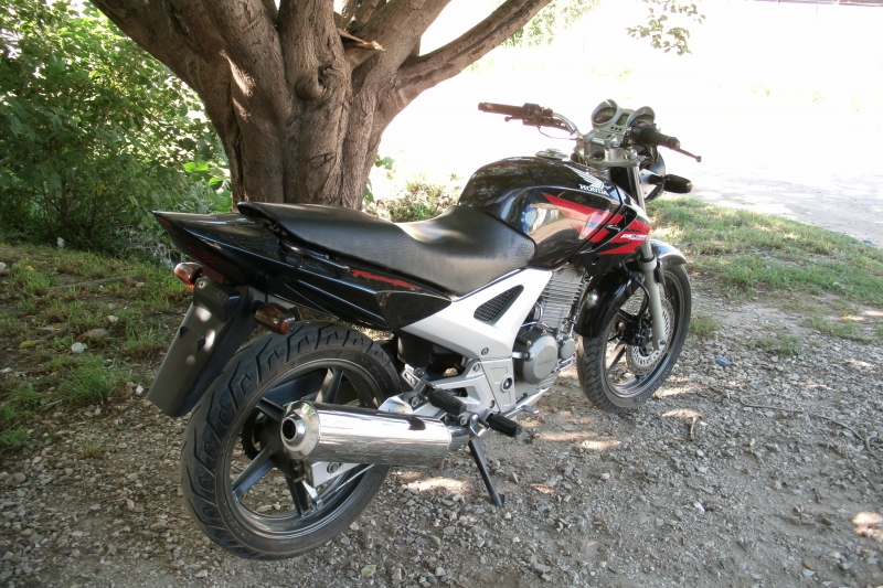 HONDA TWISTER TRATAMIENTO ACRILICO, CAR DETAILED, venado tuerto